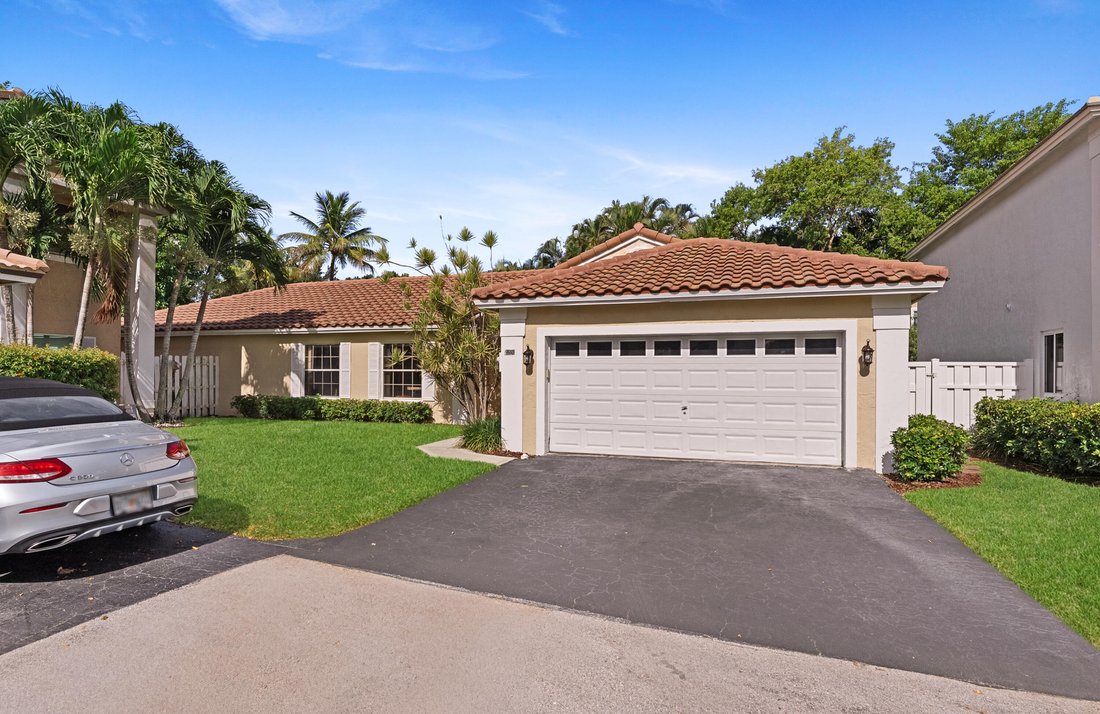 House in Davie, Florida, United States 3 - 18264245