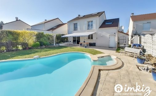 House in Golf, Bondoufle, France 1