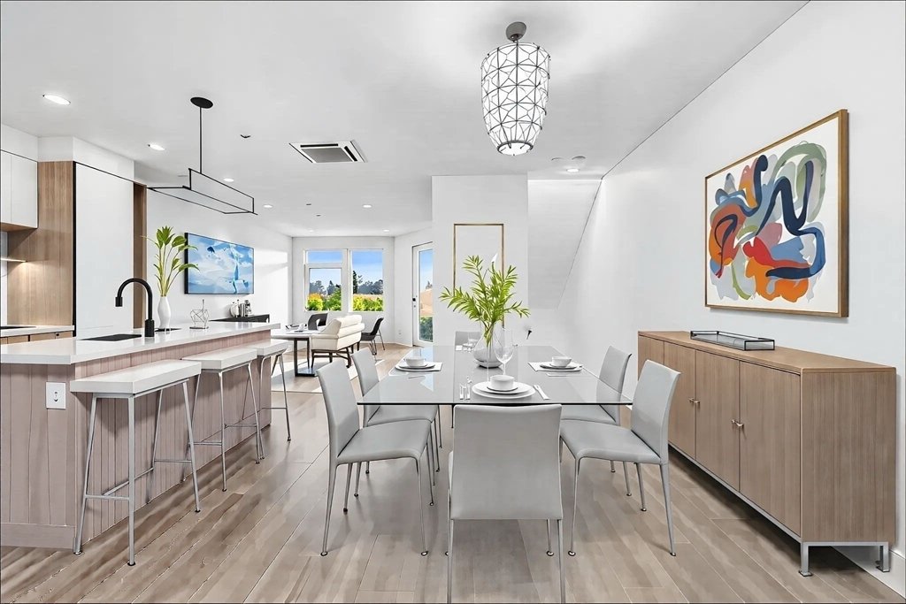 Condo in Boston, Massachusetts, United States 5 - 18457824