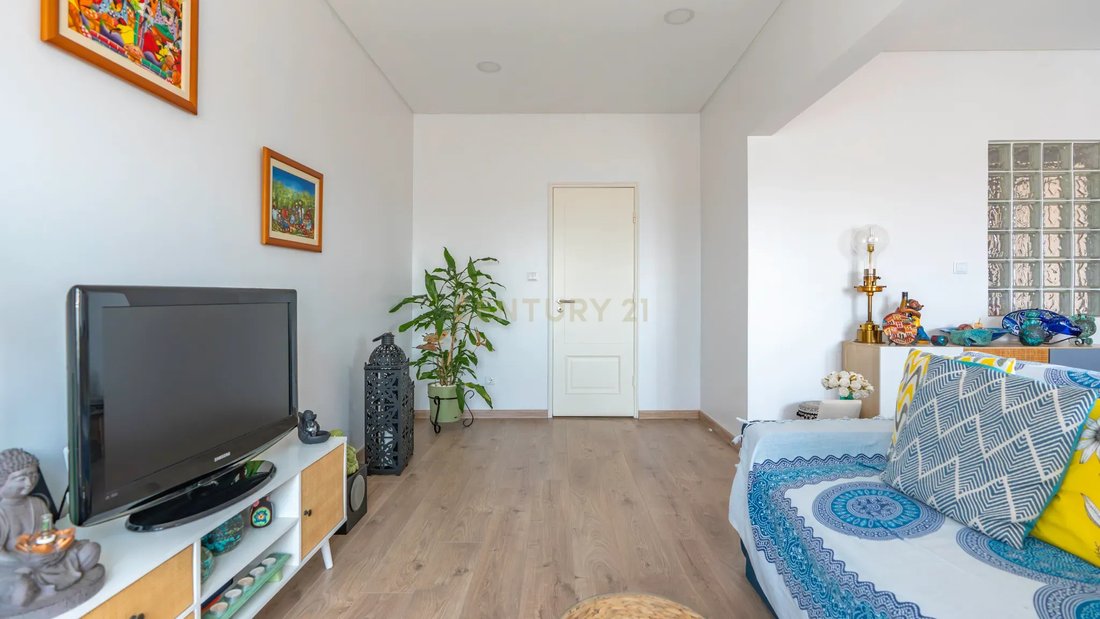 Apartment in Paco de Arcos, Lisbon, Portugal 3 - 18466771