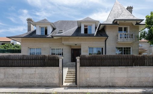 Villa en Navia, Vigo, España 1