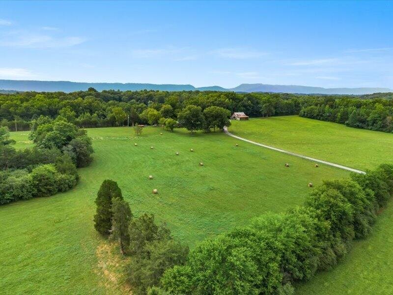 House in Athens, Tennessee, United States 5 - 18468063