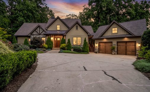 House in Mill Spring, North Carolina, United States 1