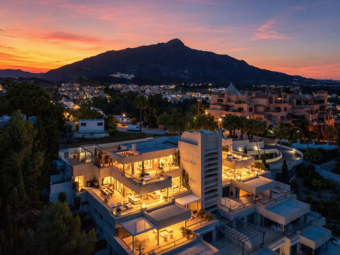 Apartment in Puerto Banus, Marbella, Spain 1 - 18455943