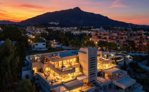 Apartment in Puerto Banus, Marbella, Spain 1