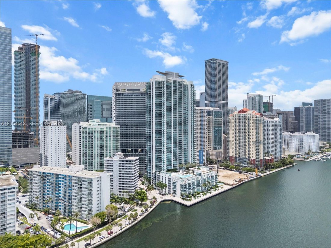 Condo in Miami, Florida, United States 2 - 18460543