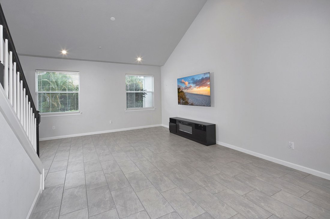 Naples, Florida, United States 3 - 18333628