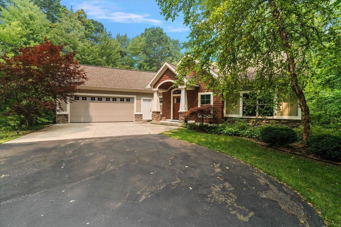 House in Plainfield charter Township, Michigan, United States 3 - 18460076