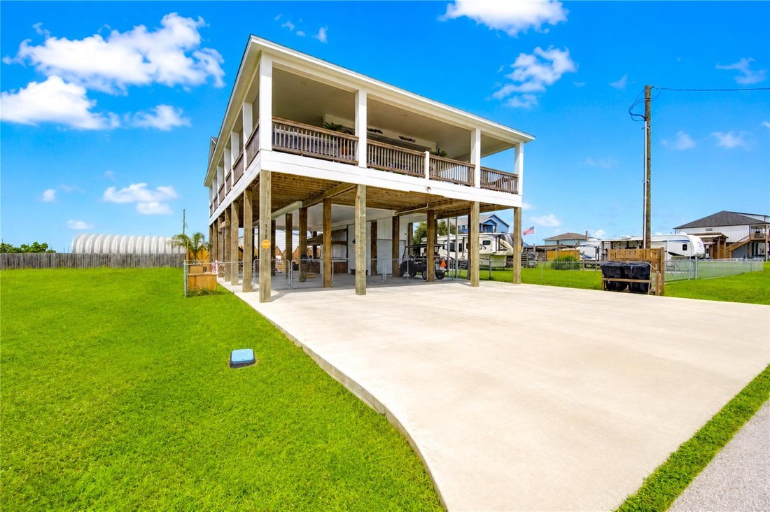 House in Bolivar Peninsula, Texas, United States 2 - 18465724