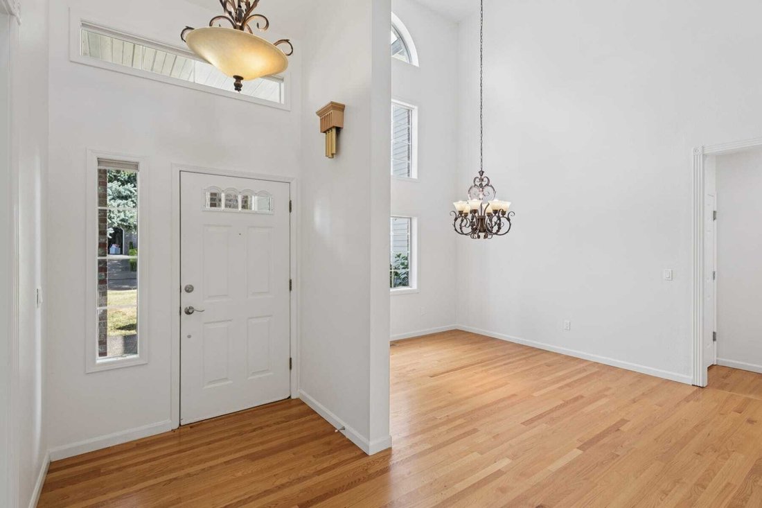 House in Lake Oswego, Oregon, United States 3 - 18457402