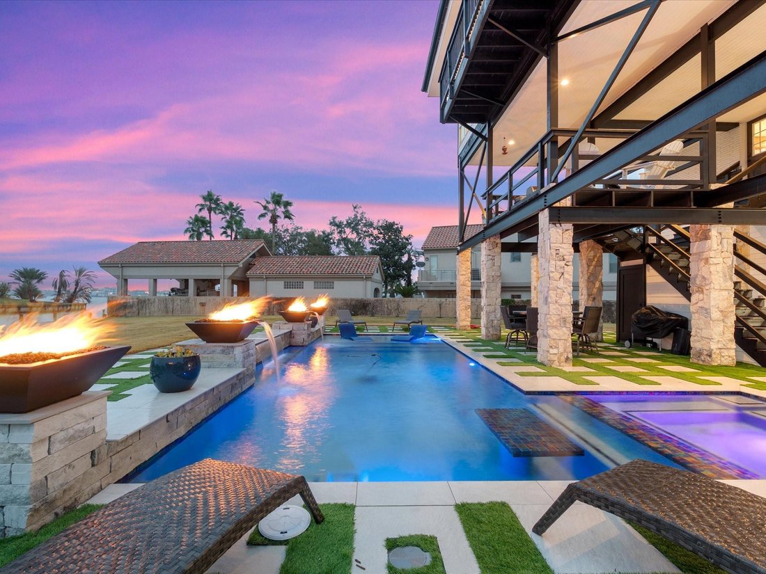 House in Houston, Texas, United States 3 - 18459877
