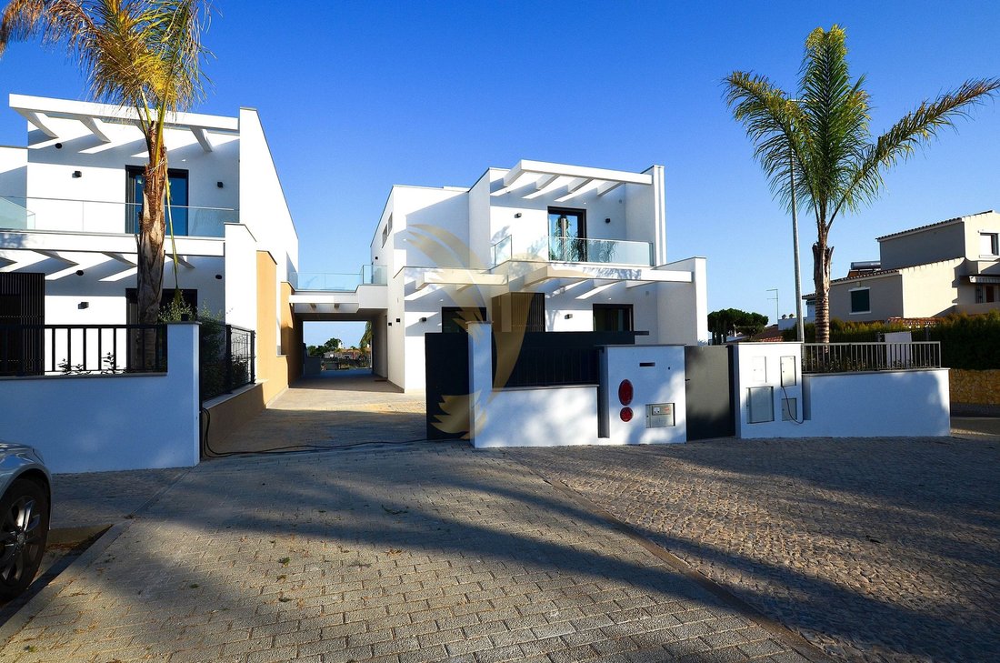 Villa in Loule (Sao Clemente), Algarve, Portugal 5 - 18463789