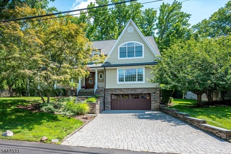 House in Metuchen, New Jersey, United States 1 - 18460026