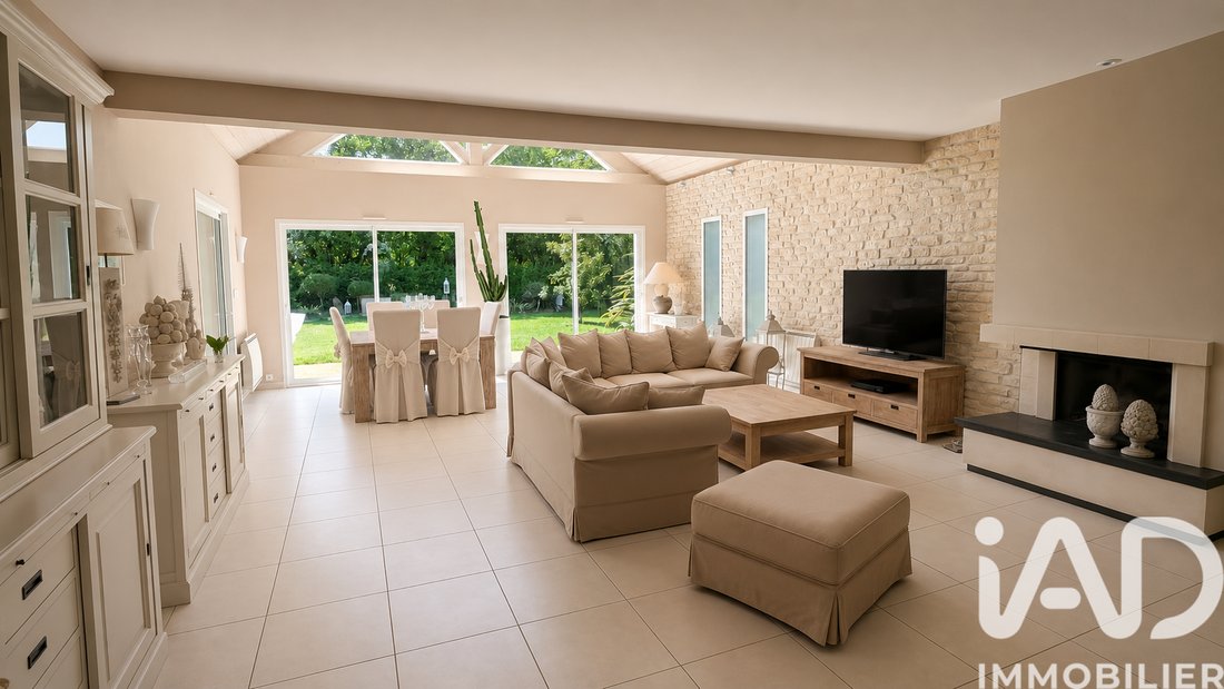 House in Saint-Mars-du-Desert, Pays de la Loire, France 3 - 18035630