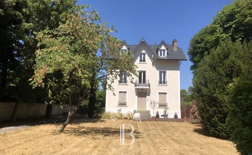 Haus in Chatou, Île-de-France, Frankreich 1