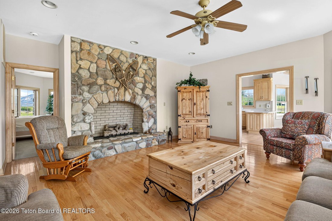 House in Thayne, Wyoming, United States 4 - 18411588