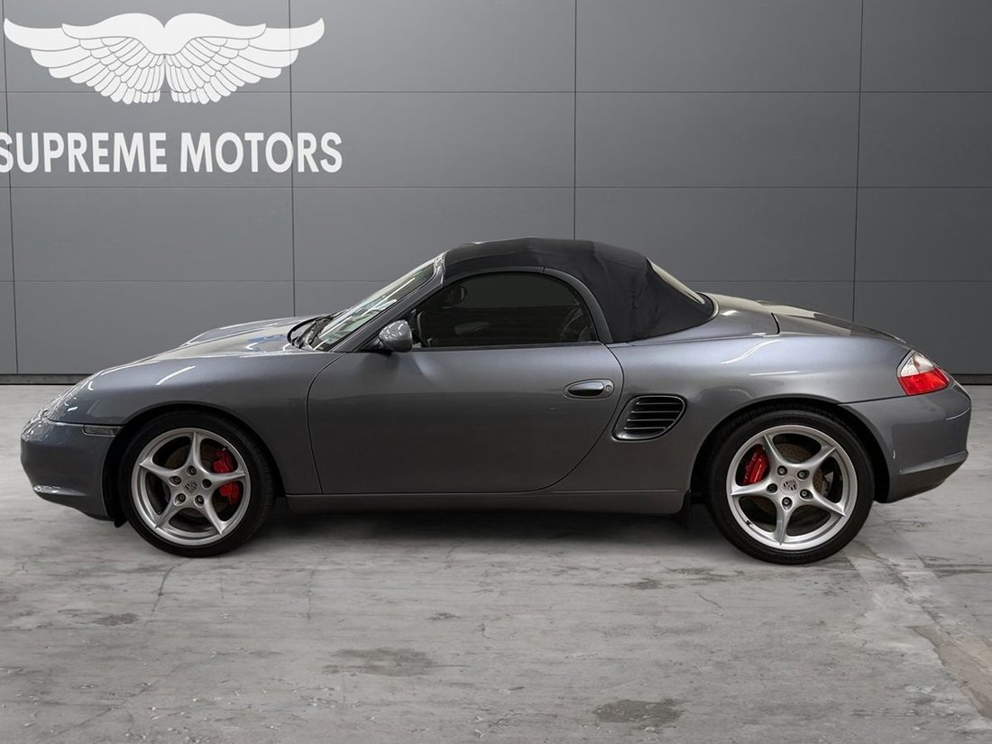 Cabriolet in Costa Mesa, CA, United States 2 - 18466678