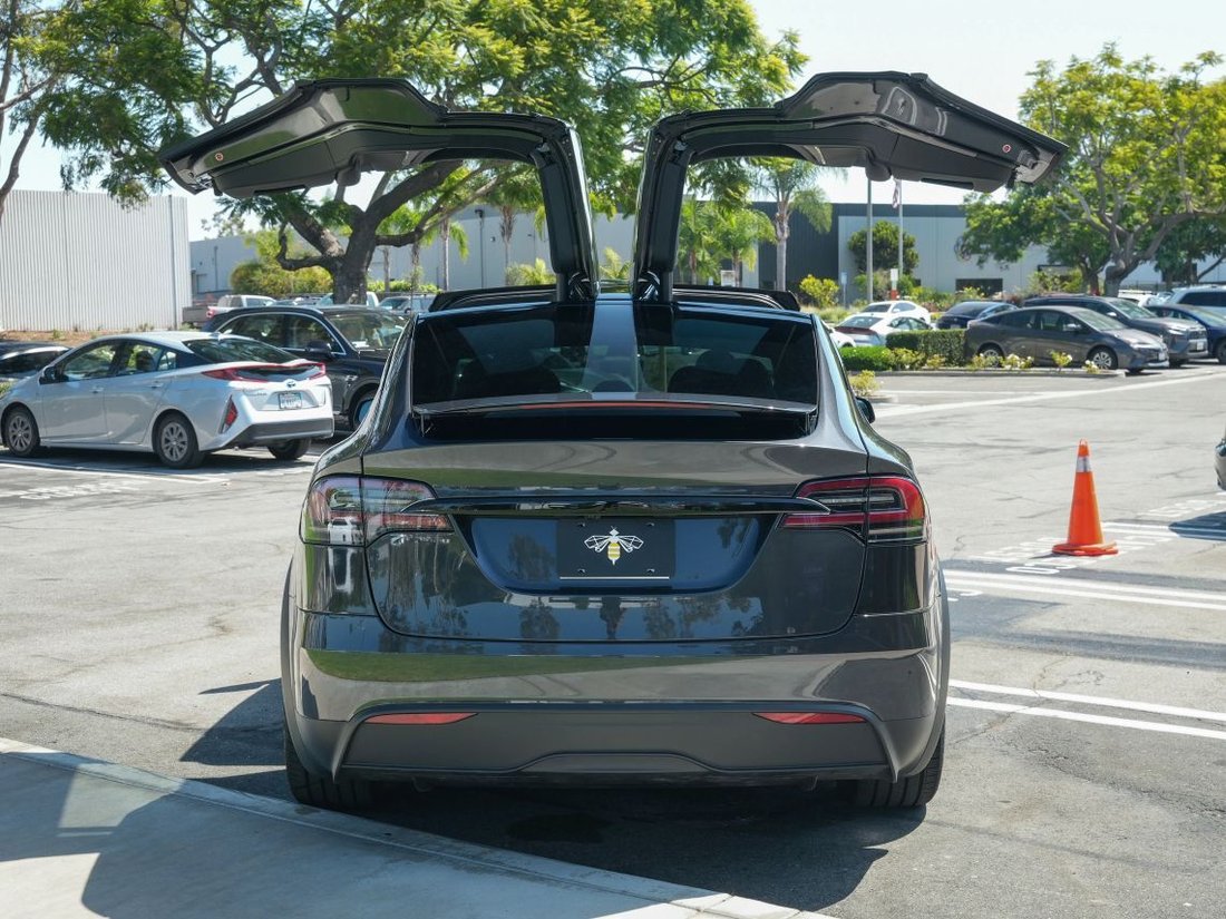 Suv in Costa Mesa, CA, United States 3 - 18435012