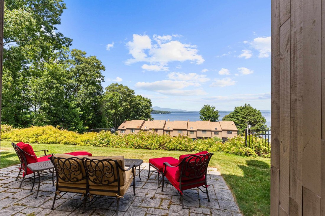 Condo in Gilford, New Hampshire, United States 3 - 18459974