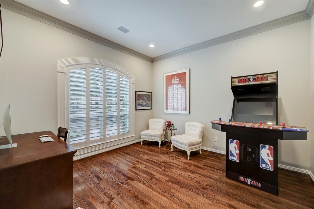 House in Houston, Texas, United States 5 - 18456064