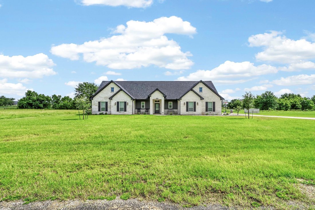 House in Iola, Texas, United States 2 - 18468240