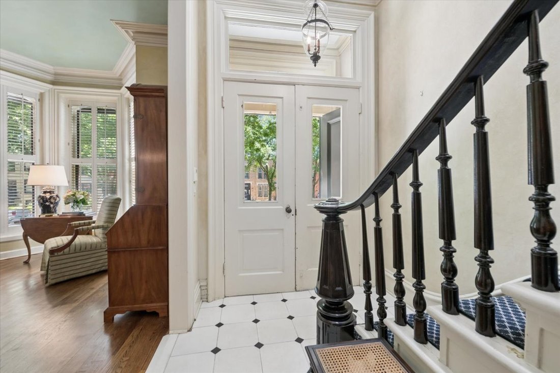 House in Chicago, Illinois, United States 2 - 18466803