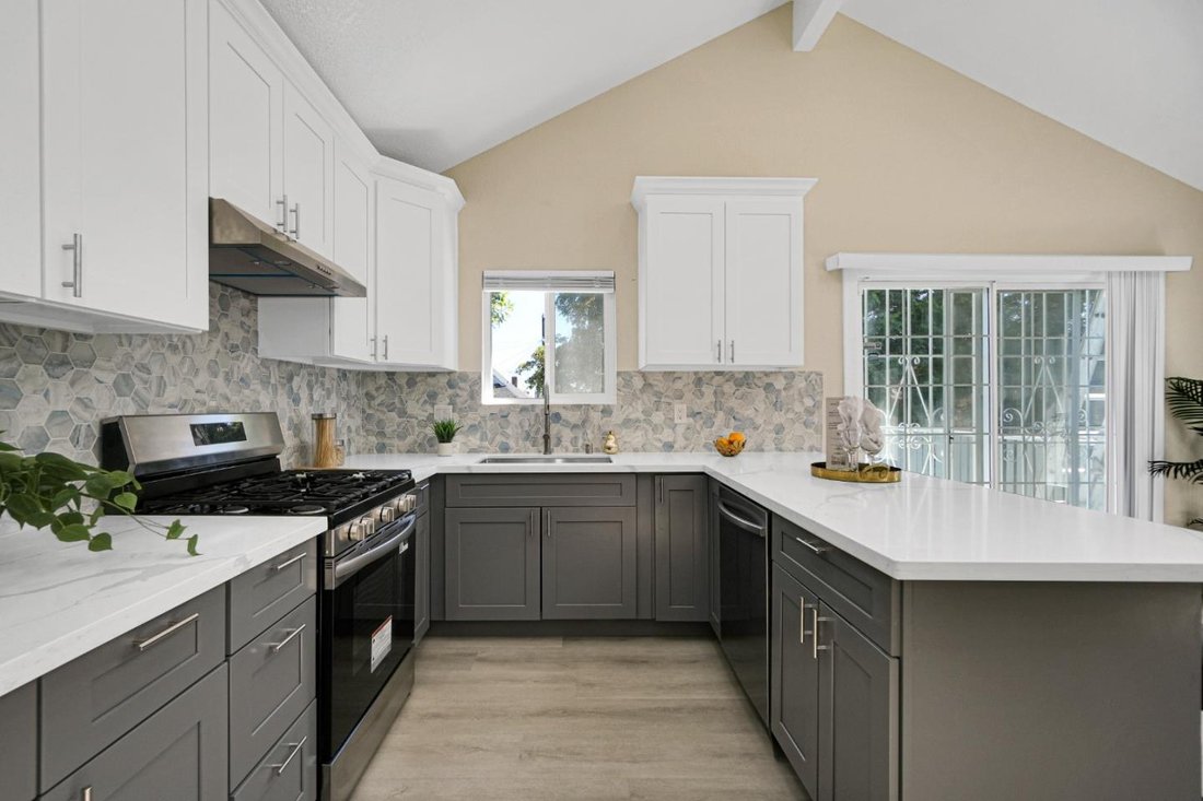 House in Oakland, California, United States 4 - 18463615