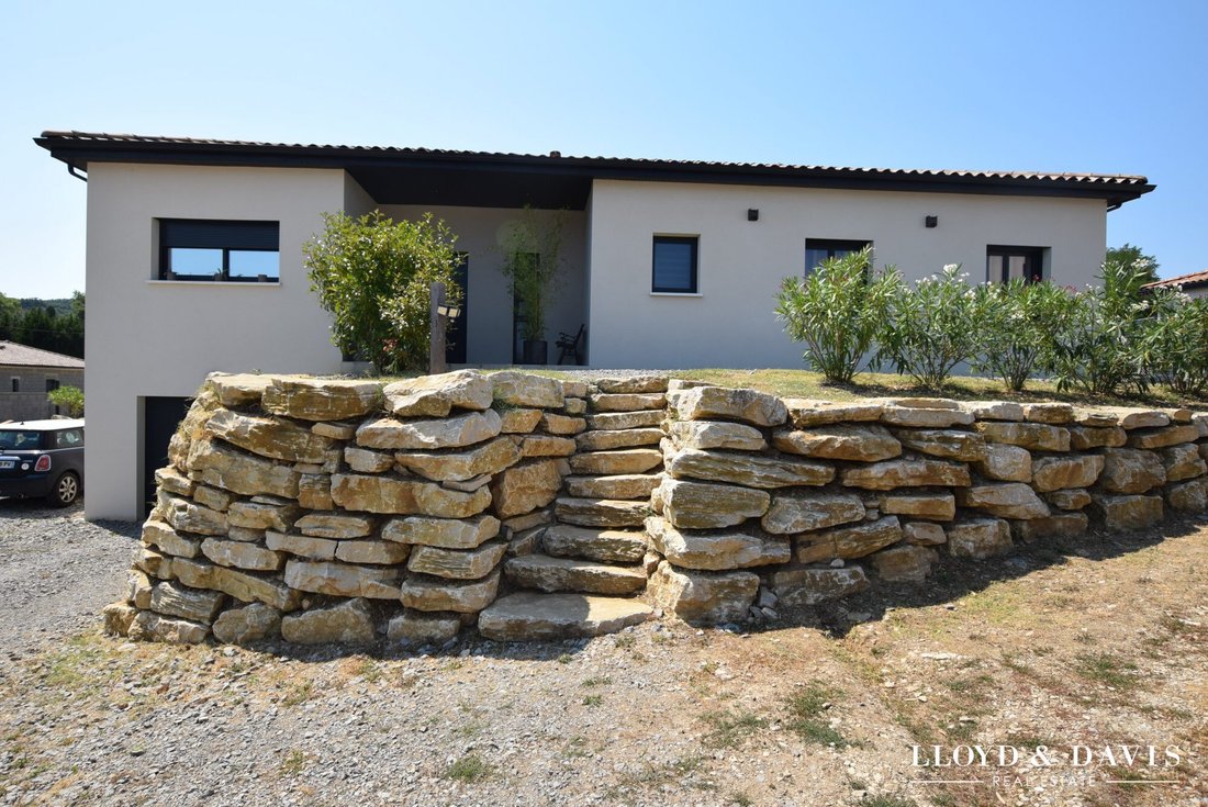 House in Baix, Auvergne-Rhône-Alpes, France 1 - 18465483