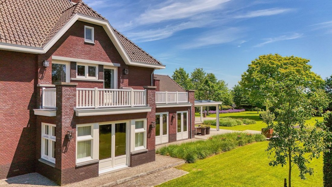 Villa in Zundert, North Brabant, Netherlands 2 - 18466877