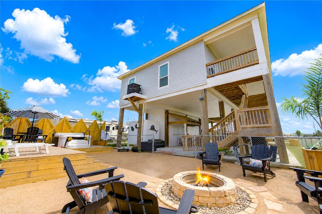 House in Bolivar Peninsula, Texas, United States 5 - 18465724