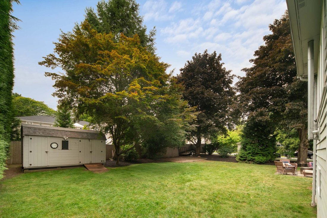House in Reading, Massachusetts, United States 4 - 18456726