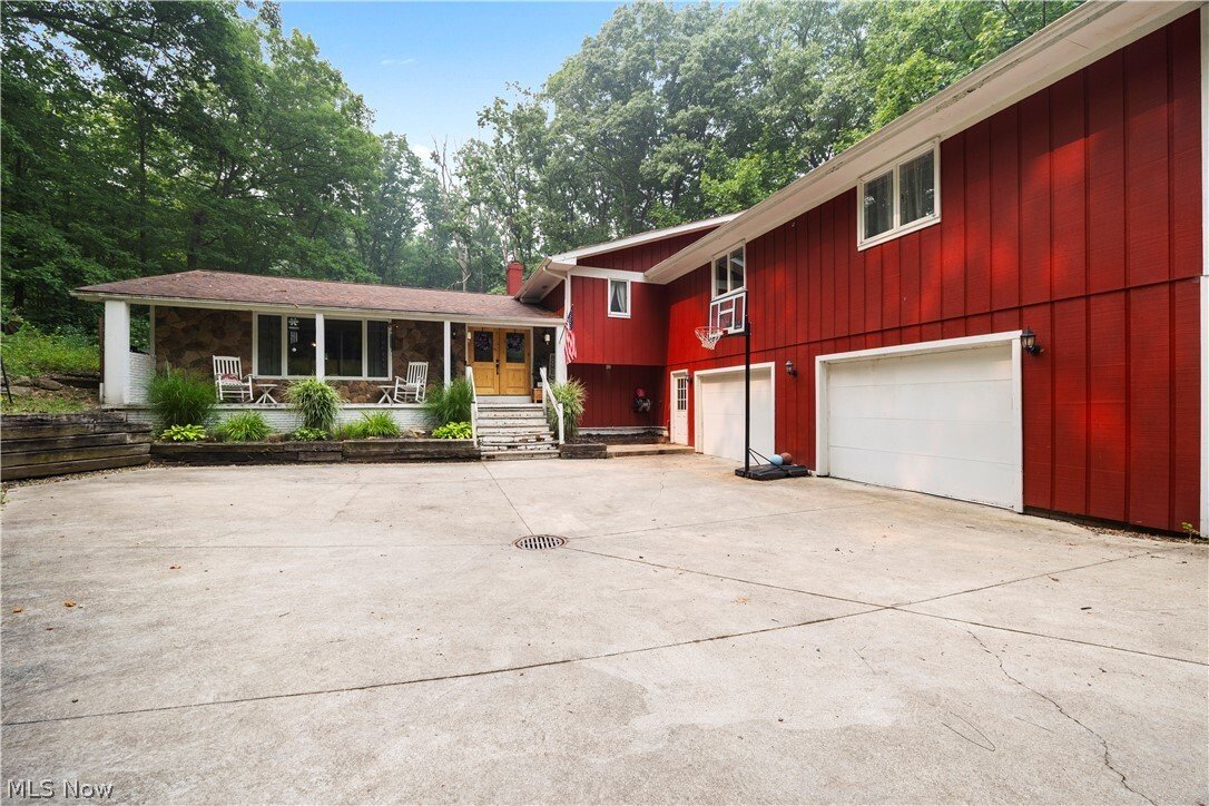 House in Hinckley, Ohio, United States 2 - 18458919