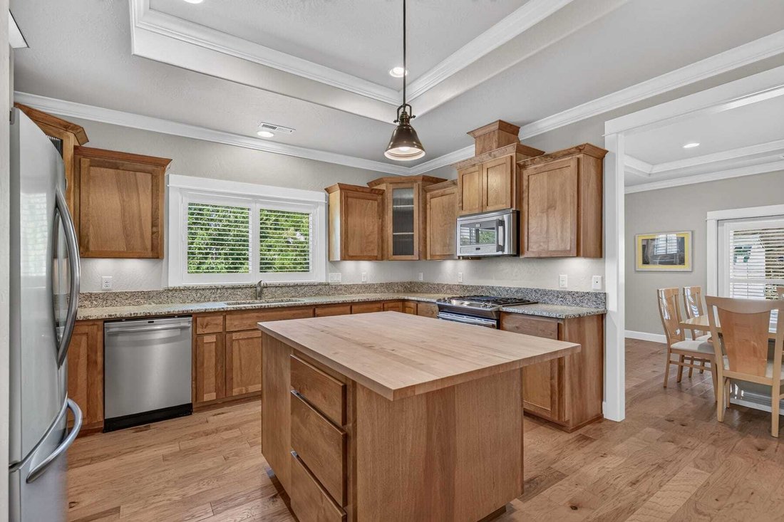 Maison à Medford, Oregon, États-Unis 4 - 18460528