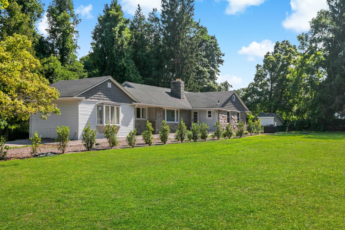 House in Greenwich, New York, United States 1 - 18465849