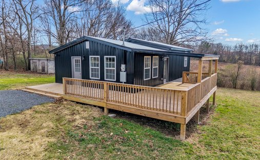 House in Bon Aqua, Tennessee, United States 1