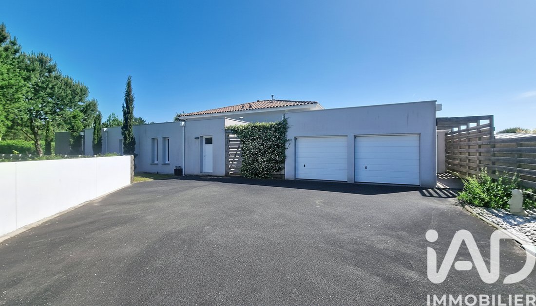House in Parentis-en-Born, Nouvelle-Aquitaine, France 2 - 17997339
