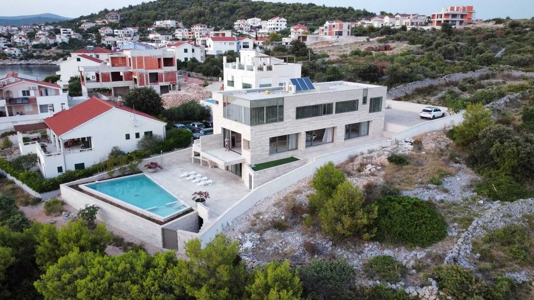 Villa in Razanj, Sibenik-Knin County, Croatia 1 - 14874768