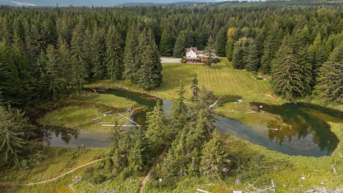 Estate in Kitimat, British Columbia, Canada 2 - 18467270