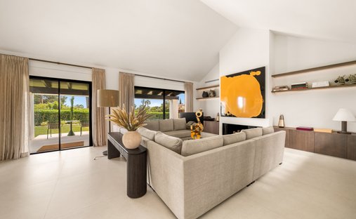 Villa in Golden Mile, Andalusia, Spain 1