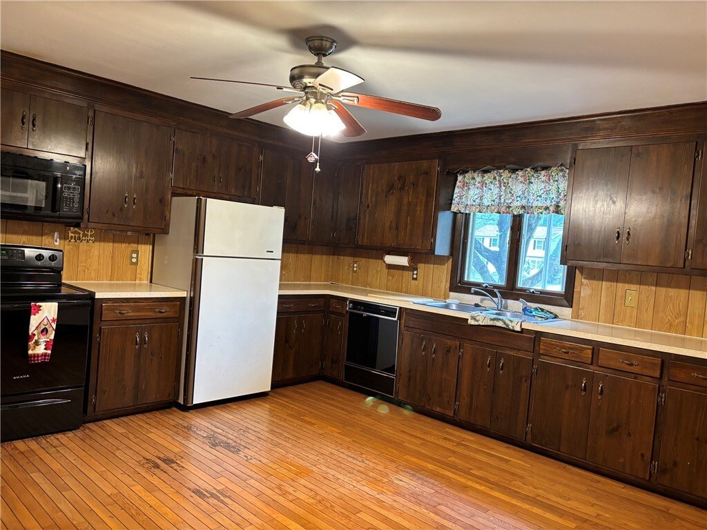 House in Westerly, Rhode Island, United States 3 - 18470538