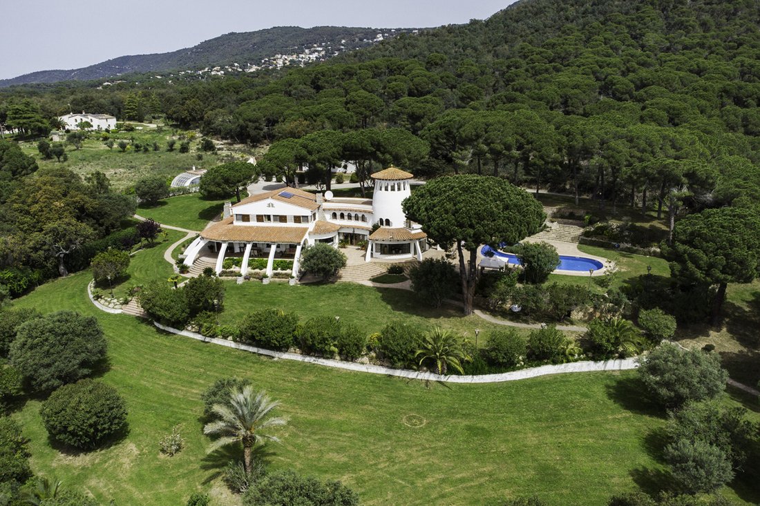 Finca in Santa Cristina d'Aro, Catalonia, Spain 2 - 18471288