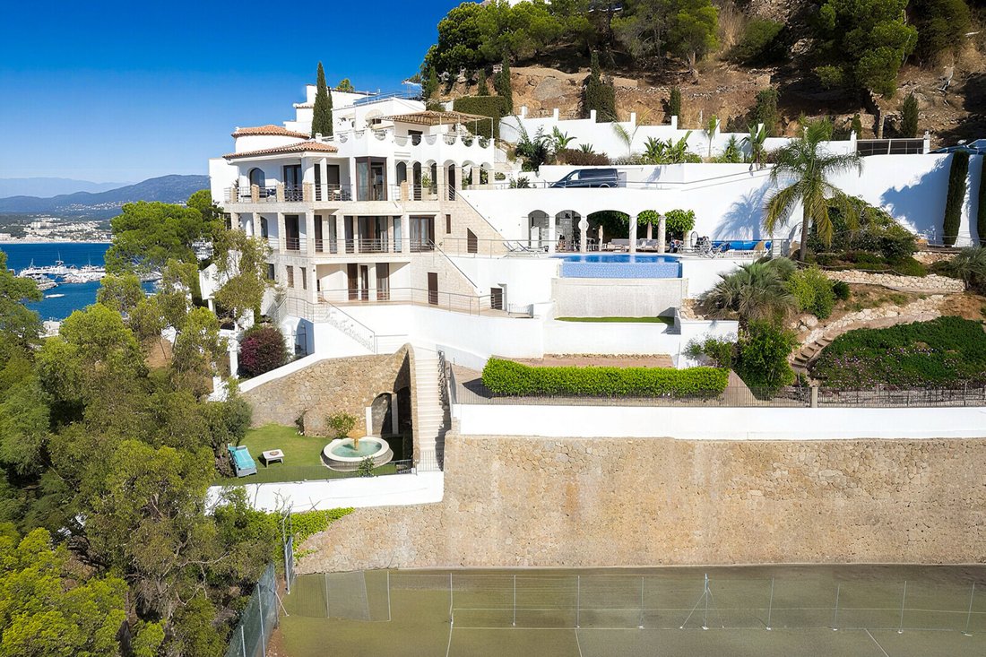 House in Roses, Catalonia, Spain 3 - 18471189