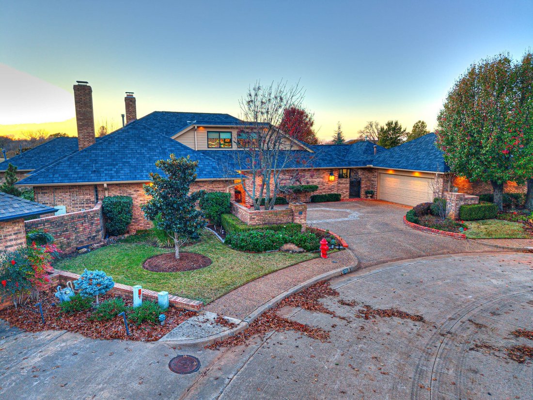 Edmond, Oklahoma, United States 4 - 18472447