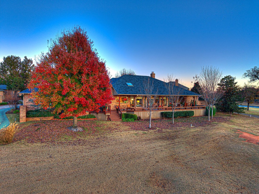 Edmond, Oklahoma, United States 2 - 18472447