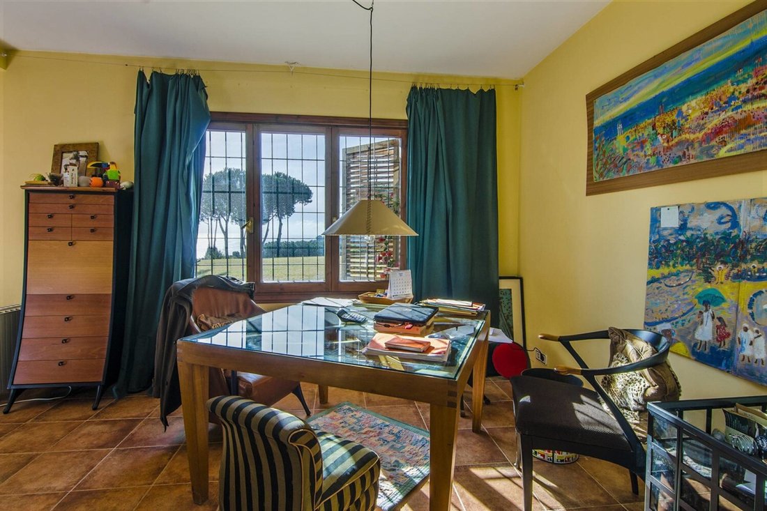 House in Sant Vicenc de Montalt, Catalonia, Spain 4 - 18472561