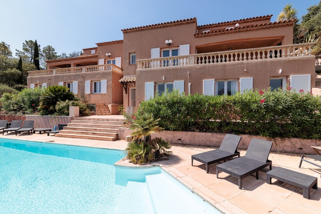 House in Le Dramont-Agay-Anthéor-Le Trayas, Saint-Raphaël, France 2 - 18472568