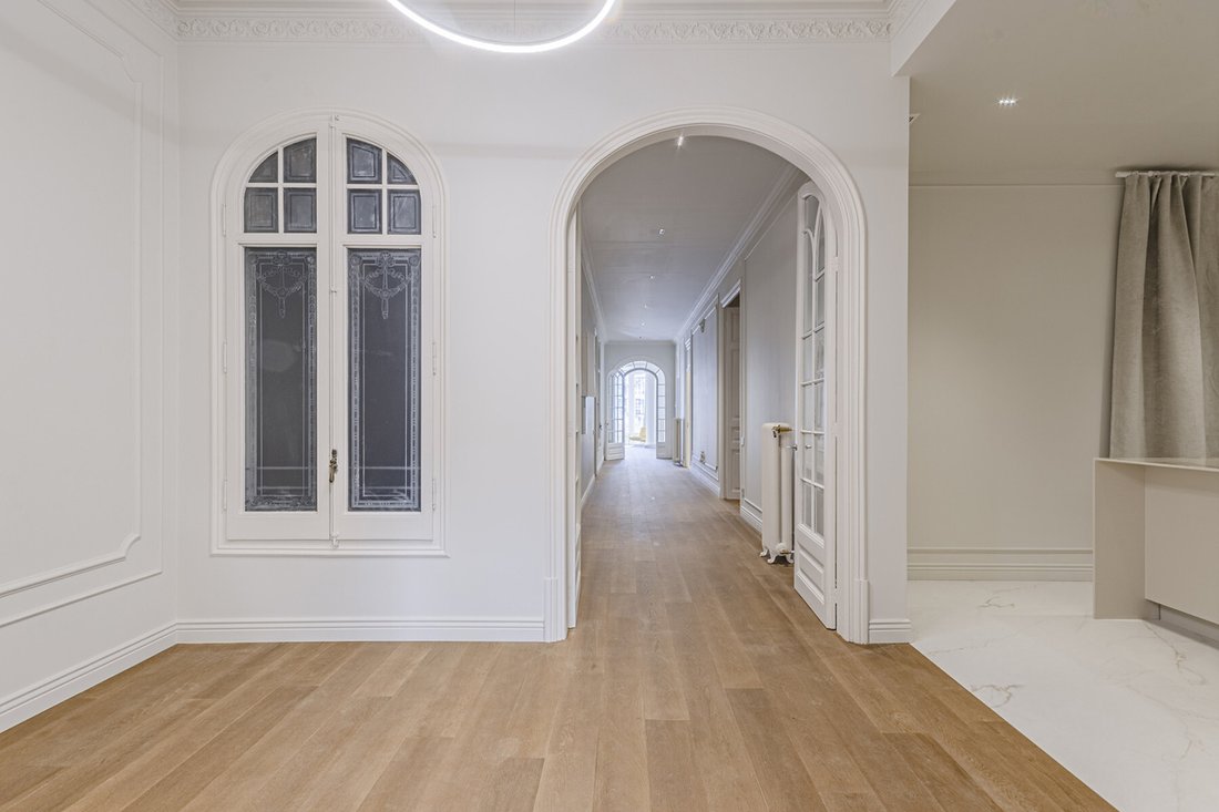 Apartment in Eixample, Barcelona, Spain 3 - 18472694