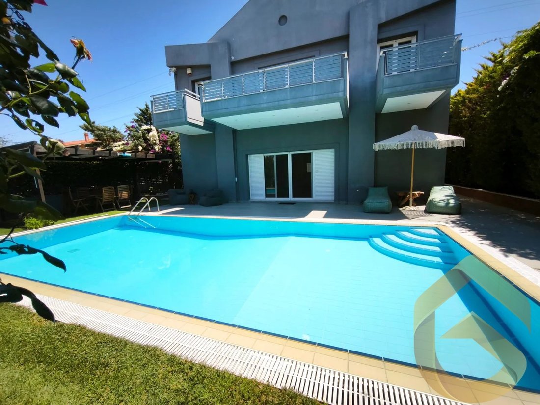 Villa in Kalyvia Thorikou, Attica, Greece 1 - 18472654