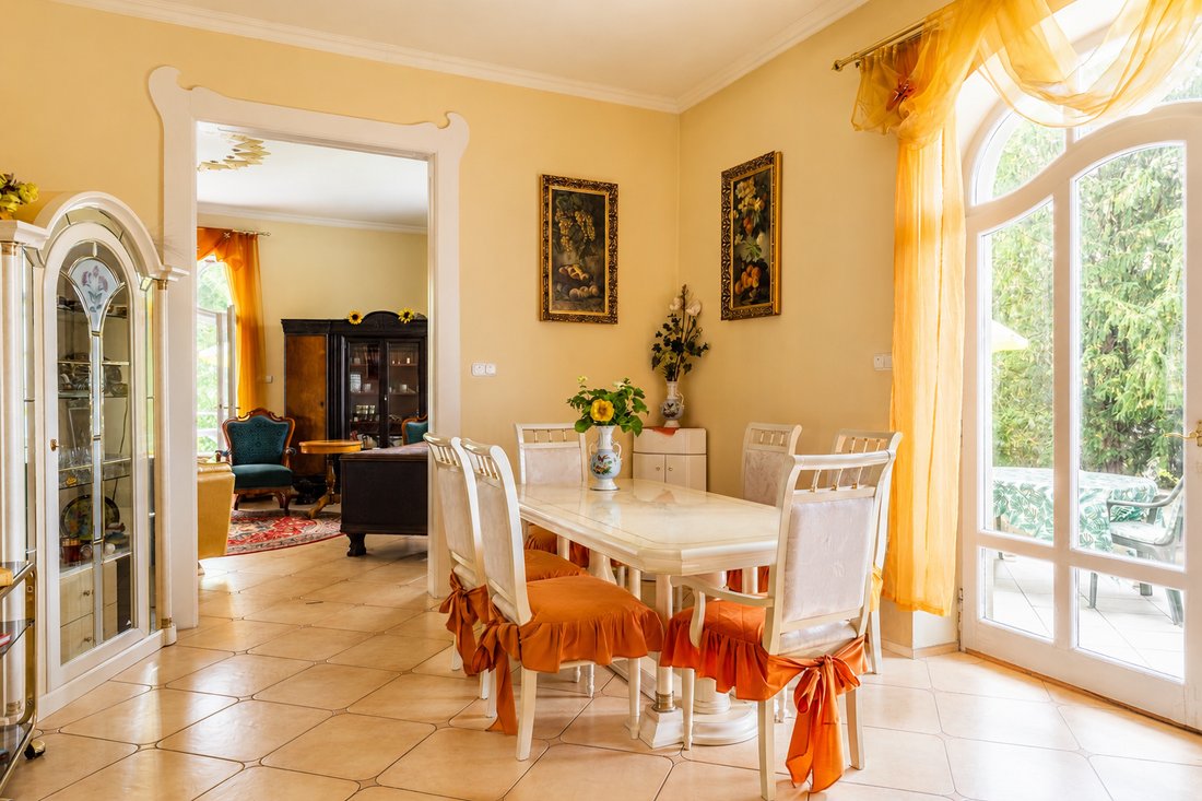 Villa in Budapest, Hungary 4 - 18473039