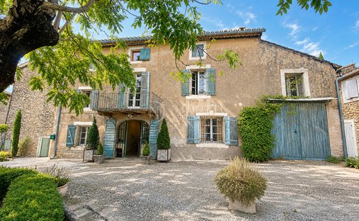 Haus in Cabrières-d'Avignon, Provence-Alpes-Côte d'Azur, Frankreich 1